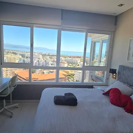 Estudio I Vistas Mar, Cerca Tren Y Malaga Appartement