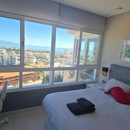 Estudio I Vistas Mar, Cerca Tren Y Malaga *