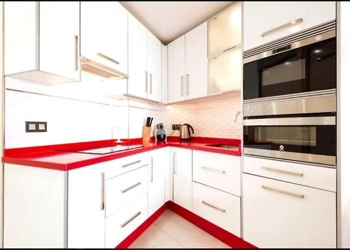 Estudio I Vistas Mar, Cerca Tren Y Malaga Lägenhet Torremolinos