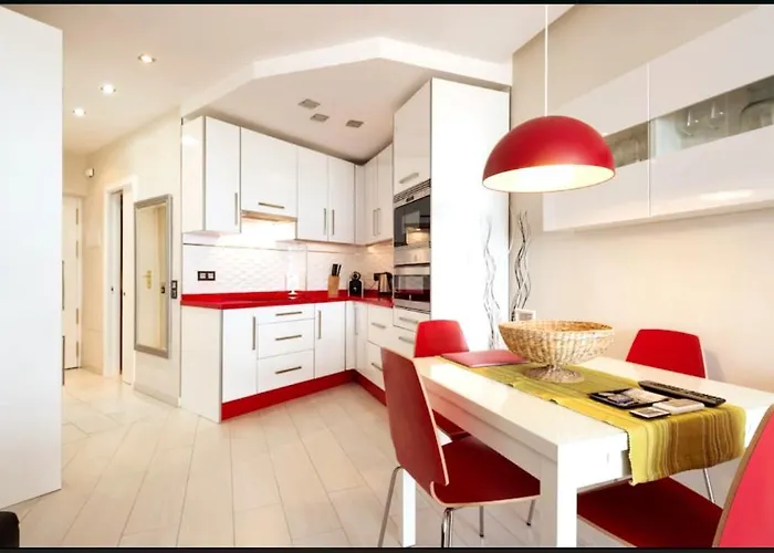 Estudio I Vistas Mar, Cerca Tren Y Malaga *