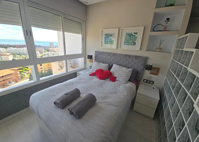 Estudio I Vistas Mar, Cerca Tren Y Malaga Apartment